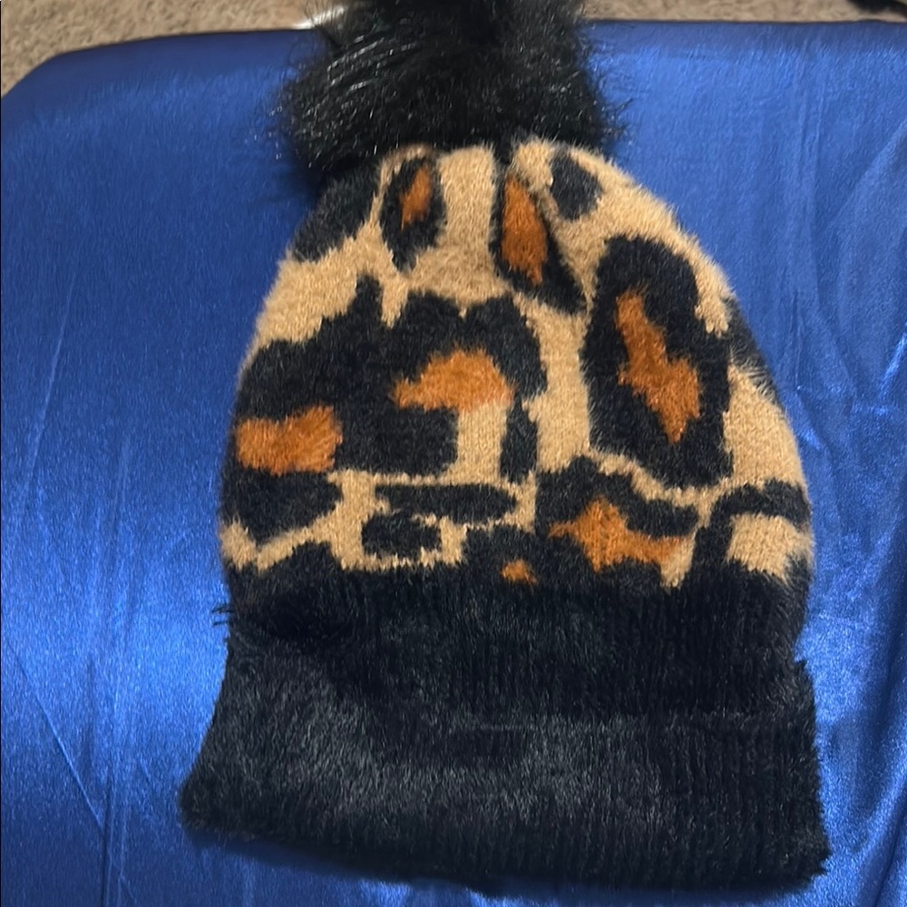 Stylish Leopard Print Kids Beanie - Black and Tan